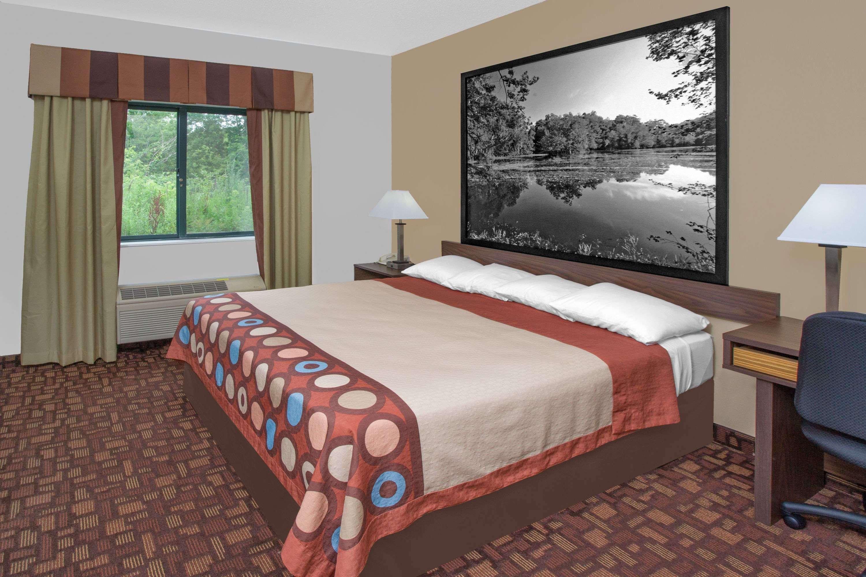Super 8 By Wyndham Three Rivers Eksteriør billede